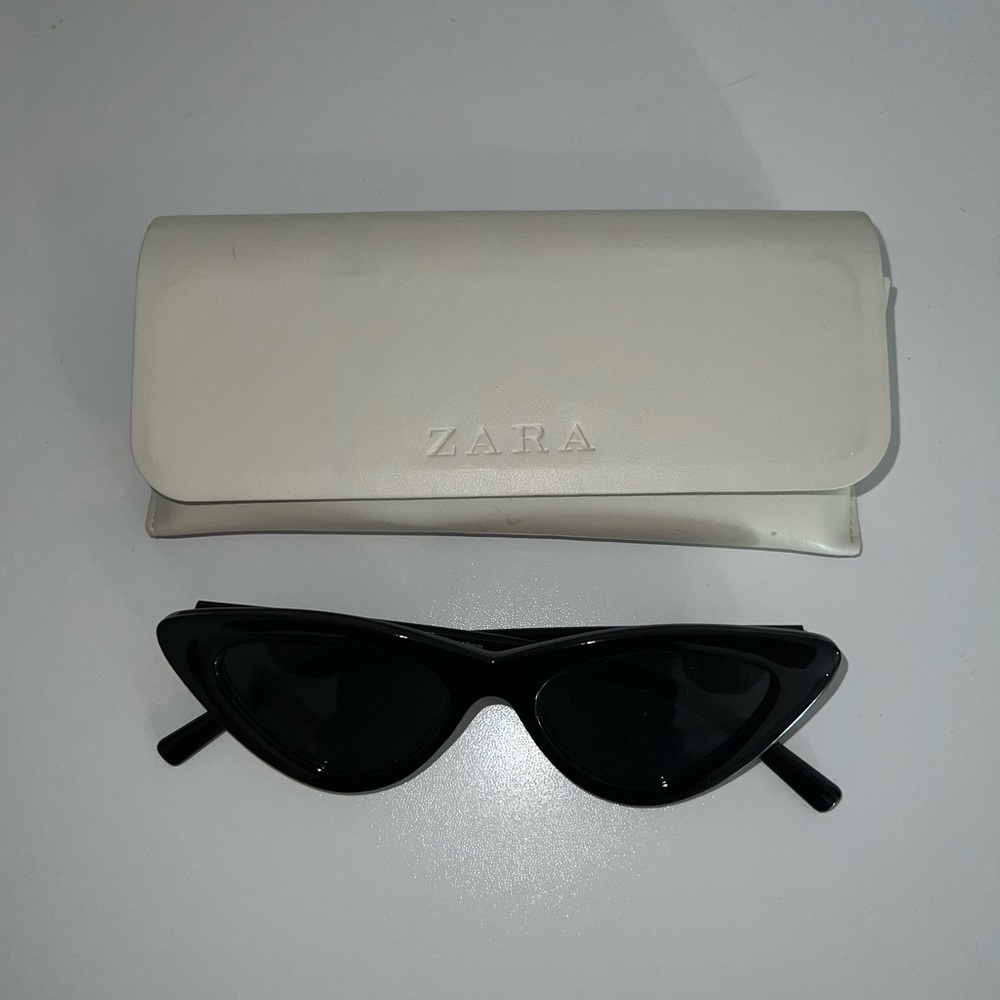 ZARA - Stylish cat eye Sunglasses